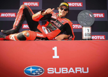 How a ‘little step’ from Nicolo Bulega ruined Toprak Razgatlioglu’s Estoril WorldSBK treble charge