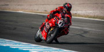 Nicolo Bulega demolishes lap record in Jerez WorldSBK Superpole