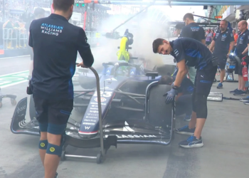 Alex Albon suffered a frightning fire in FP1 for the Singapore GP