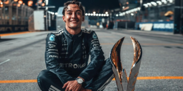 George Russell recreated Lewis Hamilton's iconic Singapore photo