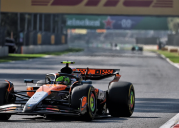 Lando Norris cruised to victory in the Mexico GP, taking the lead in the F1 title