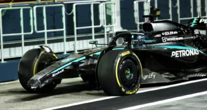 Mercedes' Singapore GP weekend got off to a bad start with George Russell's prang in FP2