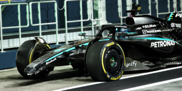 Mercedes' Singapore GP weekend got off to a bad start with George Russell's prang in FP2