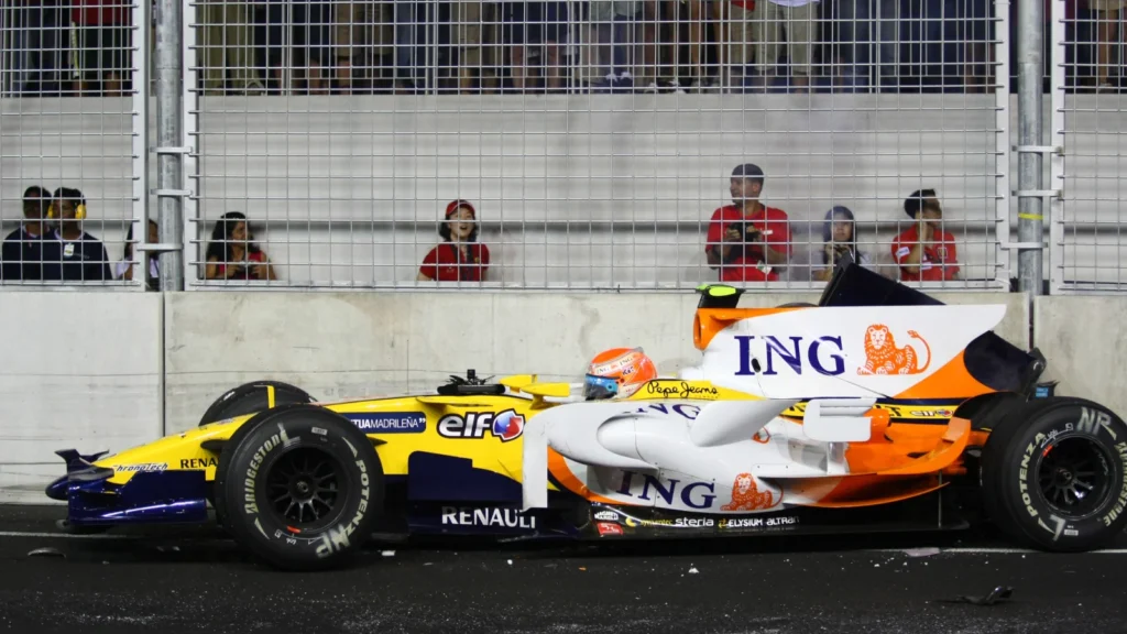 Nelson Piquet Jr's contrived shunt in Singapore contributed to how Felipe Massa lost the F1 championship