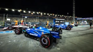 Williams have been disqualified from qualifying for the Singapore GP due to illigalities on its cars