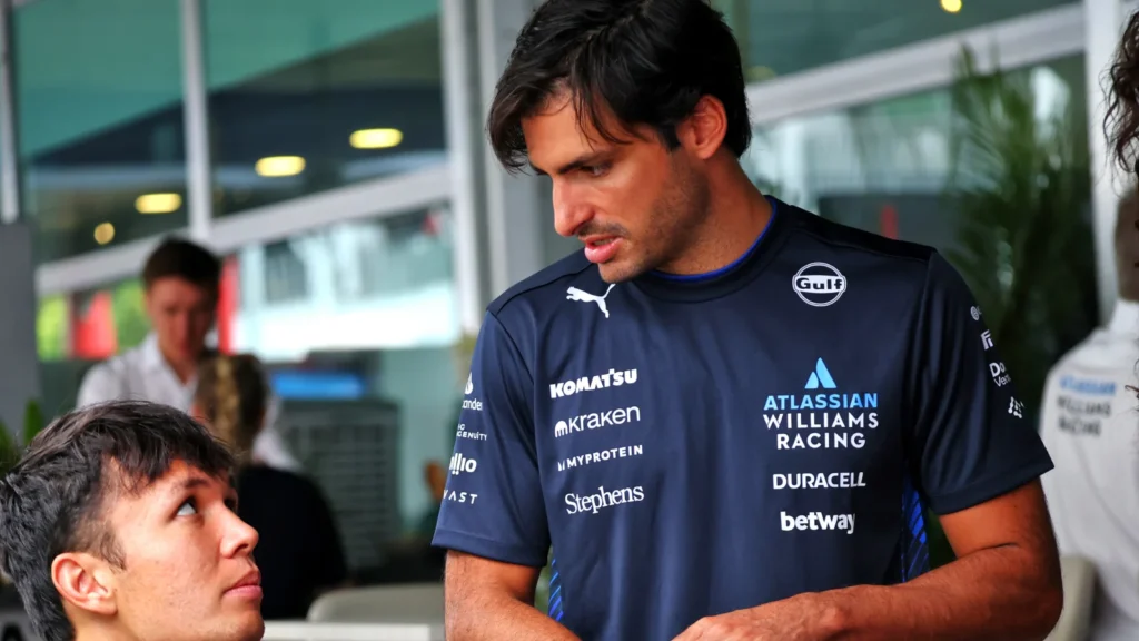 Carlos Sainz and Alex Albon had vasty differing fortunes on Friday at the F1 Singapore GP
