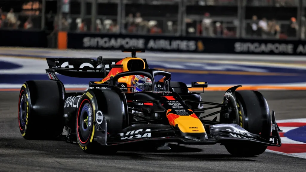 Max Verstappen finished third in both practice sessions at the F1 Singapore GP, his title revival looking set to continue. 