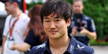 Yuki Tsunoda was handed a brutal takedown by Giedo van der Garde after the F1 Singapore GP