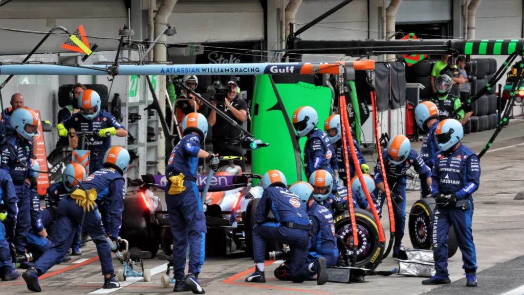 Carlos Sainz Brazilian Grand Prix slow pit stop  