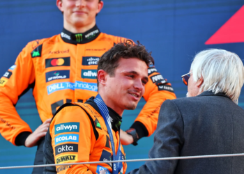 Ex-F1 supremo accuses McLaren of ‘slowing down’ Oscar Piastri to favour Lando Norris