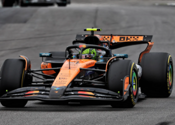 Lando Norris held off the challenge of kimi Antonelli to win the Brazil GP Sprint