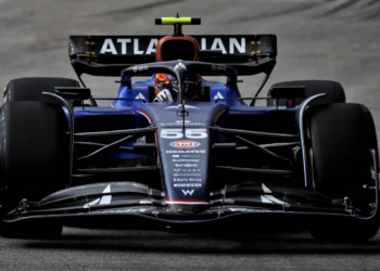 Carlos Sainz is expecting a strong Williams in Las Vegas