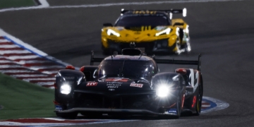 #7 Toyota wins at Bahrain, Ferrari take both world titles