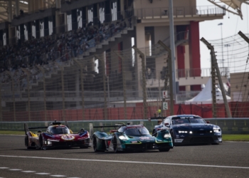 Alex Riberas leads at Bahrain for Aston Martin until a penalty delays him