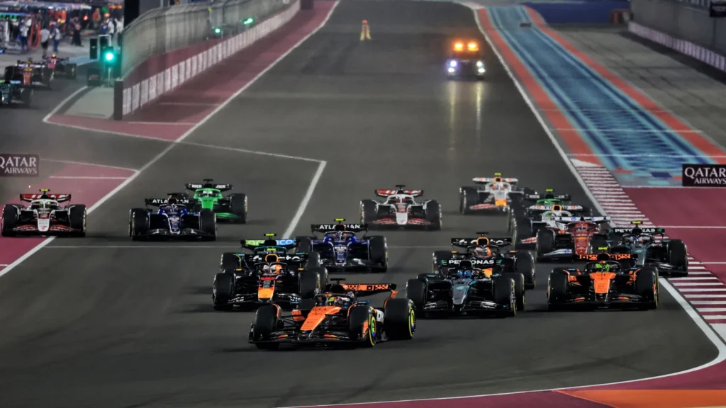 All the drivers just about managed to get away cleanly at the start of the F1 Qatar GP Sprint
