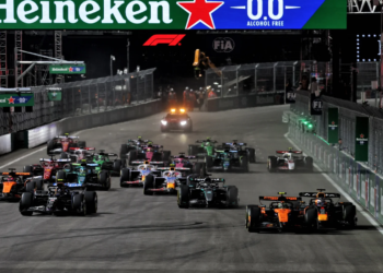 Lando Norris lost the lead to Max Verstappen at the start of the Las Vegas GP