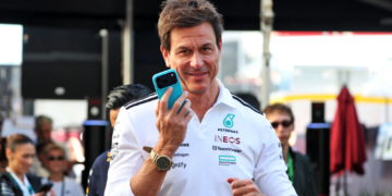 Toto Wolff is to sell five percent of his 33 percent stake in Mercedes