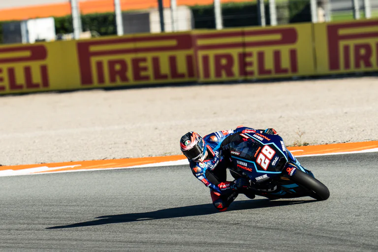 Izan Guevara prevails as Diogo Moreira crowned Moto2 champion in Valencia