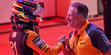 Zak Brown has lashed out at an Australian senator for his comments about Oscar Piastri after the Qatar GP