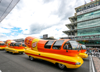 The first Wienie 500 was a hit among fans. Photo: IndyCar - Doug Mathews