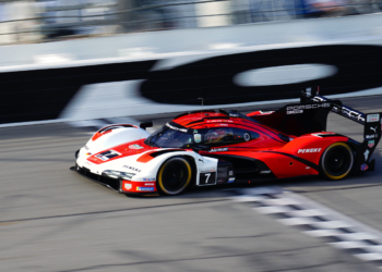 Julien Andlauer leads for Porsche at Daytona with 2 and a bit hours gone