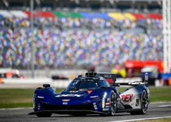 Porsche, Cadillac top third and fourth Daytona Roar sessions