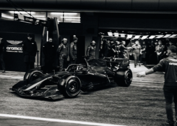 The Aston Martin AMR26 finally revealed itself on Day Four of the F1 test. Image: Aston Martin