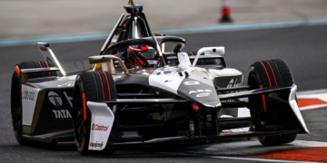 Mitch Evans got Jaguar's first points of Season 12 on the board in style