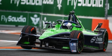 Zak O'Sullivan topped the timesheets in the Formula E rookie test