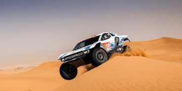 Mathieu Serradori subdues the Dakar dunes