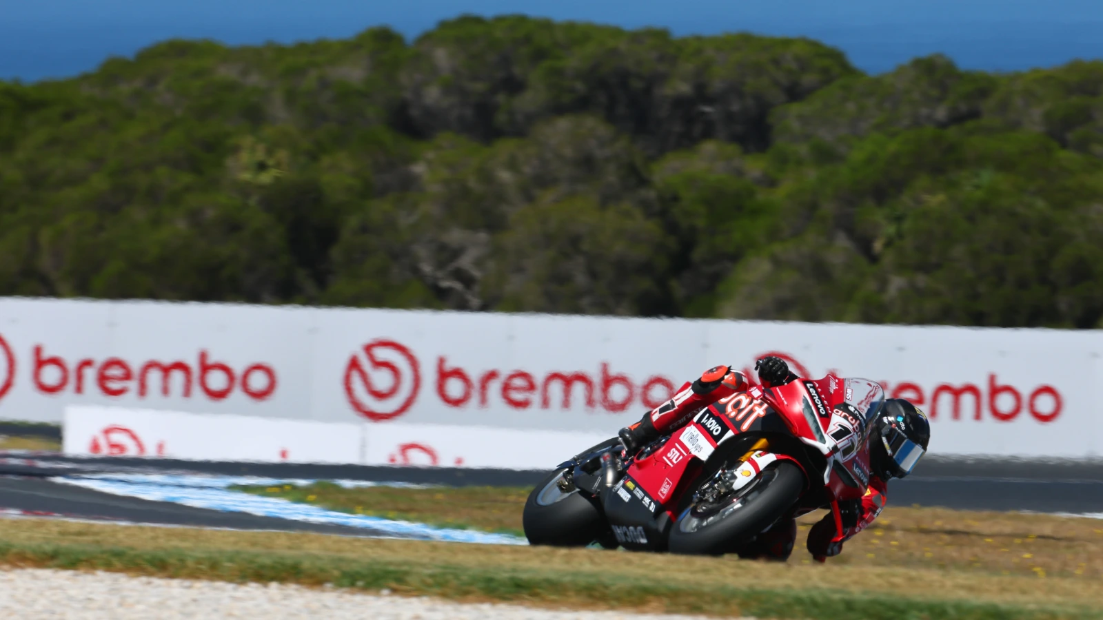 Nicolo Bulega captures dominant pole position in Phillip Island WorldSBK Superpole