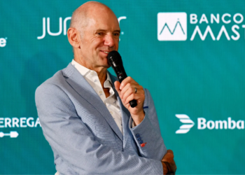 Adrian Newey has explained the delay of the Aston Martin AMR26