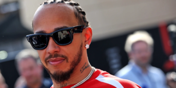 Lewis Hamilton has spied improvement for Ferrari, but described the week as "positive"