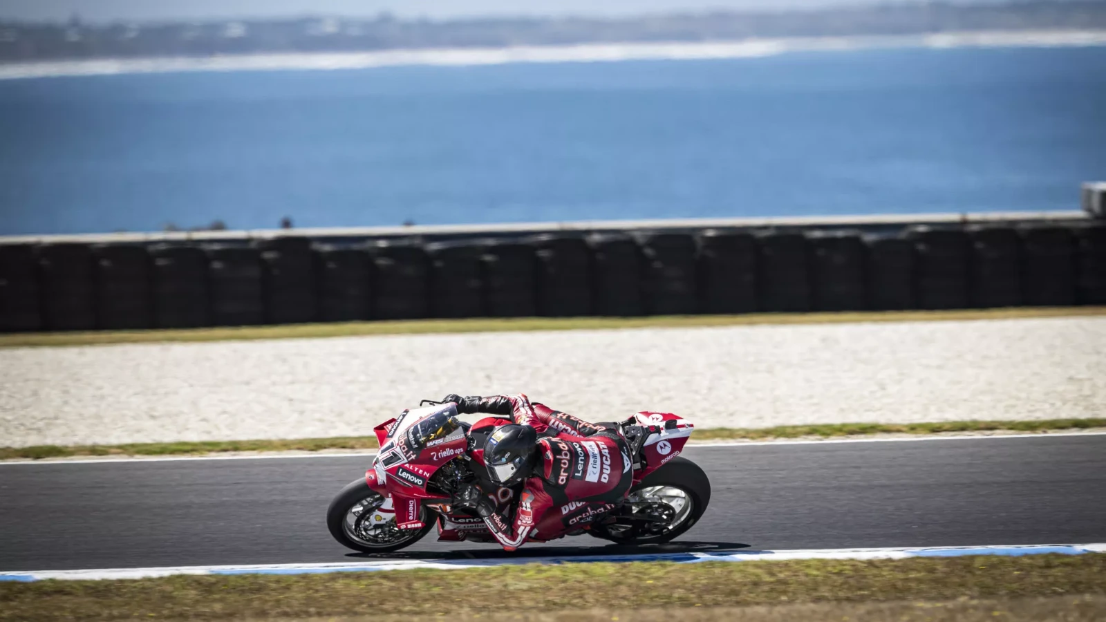 Nicolo Bulega produces recovery ride to prevail in Phillip Island WorldSBK Superpole Race