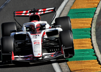 Haas drivers Oliver Bearman and Esteban Ocon have had differing experiences in Melbourne
