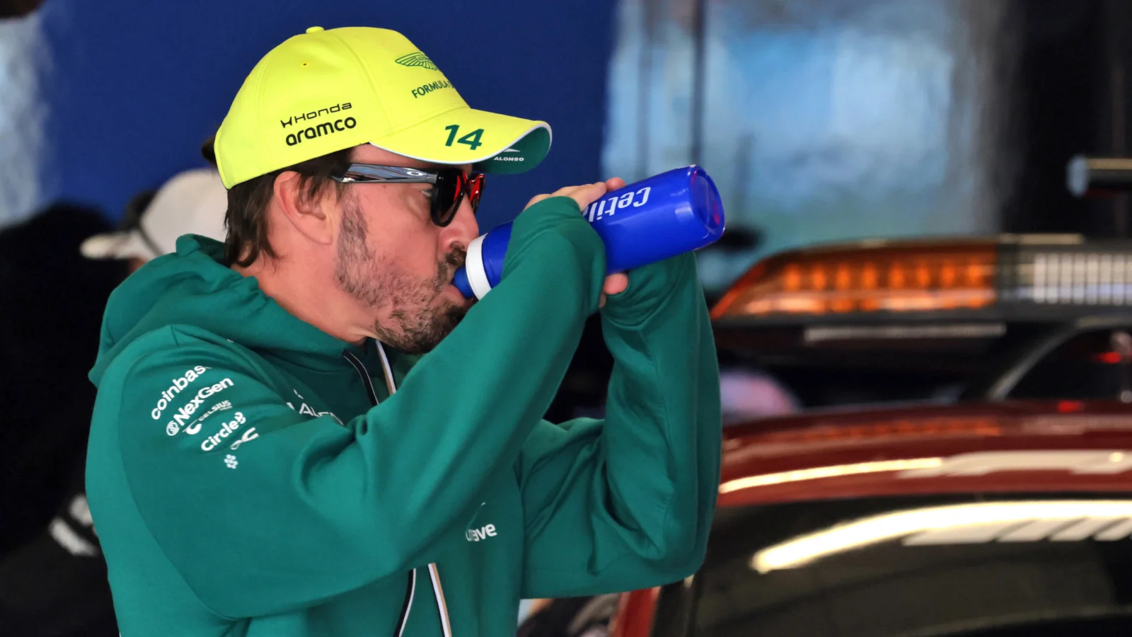 Fernando Alonso was forced to abandon his Aston Martin AMR26 after feeling vibrations