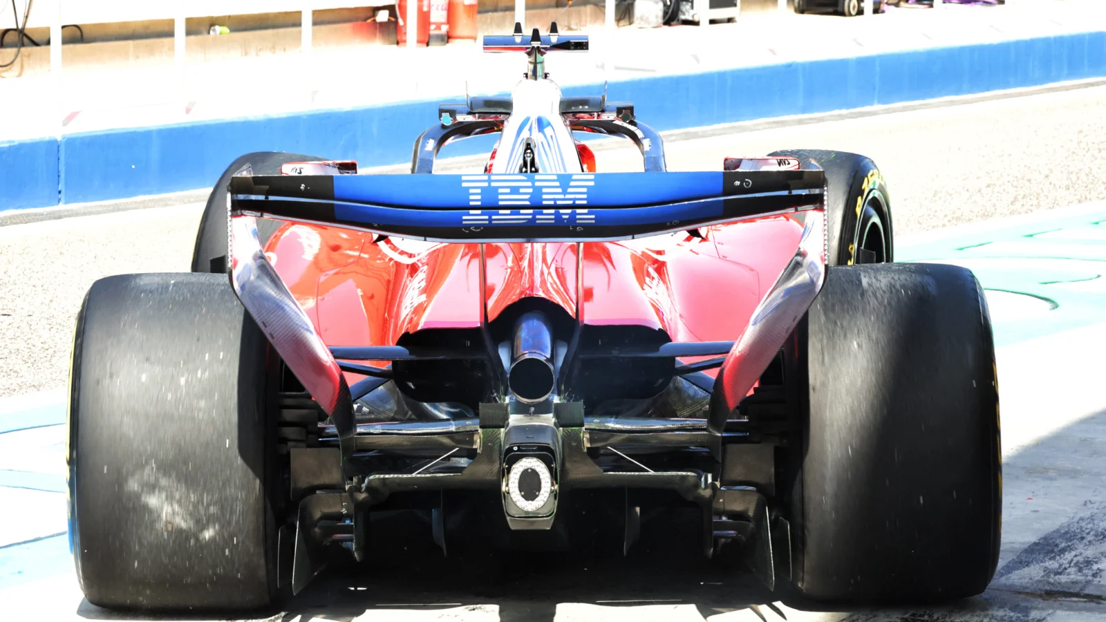 Ferrari showed its rear off in Bahrain F1 pre-season testing