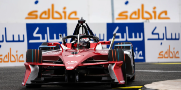 Nick Cassidy took the first Formula E pole for Citroen