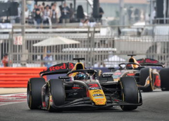 Nikola Tsolov (BGR) Campos Racing. 06.12.2025. Formula 2 Championship, Rd 14, Yas Marina Circuit, Abu Dhabi, UAE, Sprint Race, Saturday.