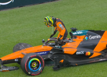 Oscar Piastri endured a nightmare race day at Albert Park