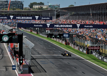 Free Practice 2 at the Australian GP began with disruptions