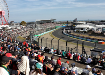 Oscar Piastri leads FP2 at the F1 Japanese Grand Prix