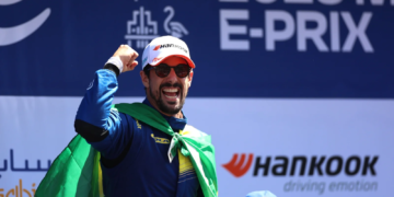 Lucas di Grassi is to retire from competitive racing at the end of this season