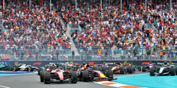 Max Verstappen somehow managed to save his car from the wall at the start