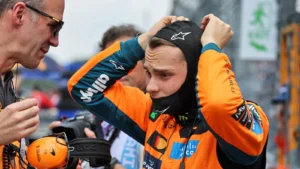 Oscar Piastri warned against leaving McLaren