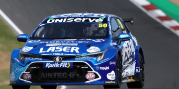 Árón Taylor-Smith wins first BTCC race in 10 years at Brands Hatch