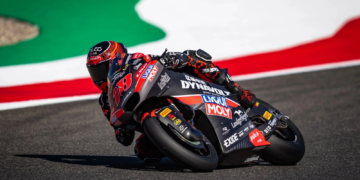 Manuel Gonzalez dominates to clinch Mugello Moto2 victory