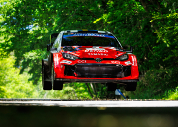 Oliver Solberg crashes out of Rally Japan