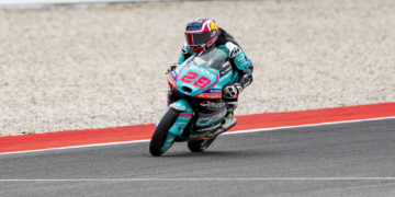 Maximo Quiles secured his fourth victory of the season in a dramatic Barcelona Moto3 race