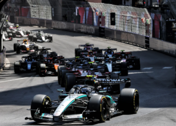 Kimi Antonelli commands incredible F1 victory around Monaco